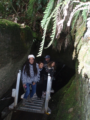 Entrance to the glowworm cave