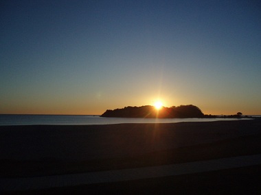 Sunrise in Mount Manganui Beach
