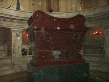 Les Invalides: Napoleon sarcophagus