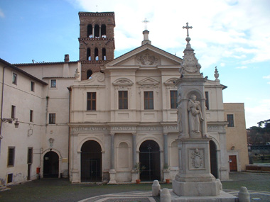 San Bartolomeo all'Isola Square