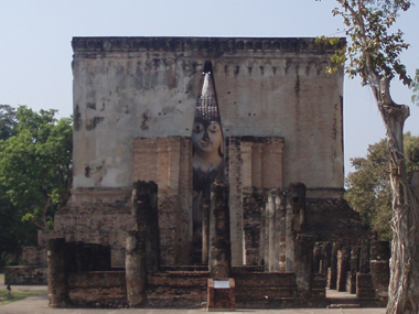 Wat Si Chum en Sukhothai