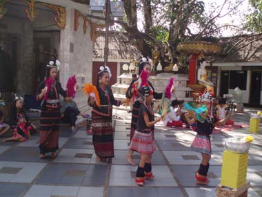 Danza en Doi Suthep