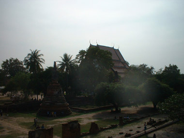 Wat Sin Bophit desde Wat Phra Si Sanphet