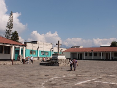Plaza de la Catedral de Santiago Atitlán