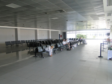 Flores' airport