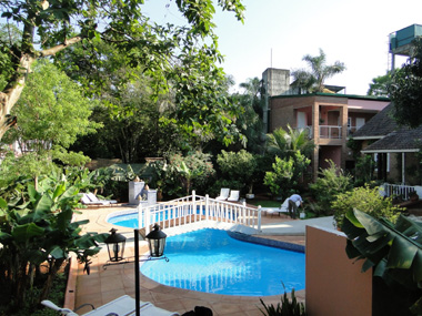 Zona de la piscina en el Hotel La Sorgente