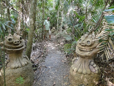 Galera de arte selvtica en Rainforest Hideaway