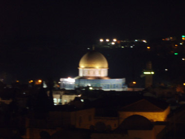 Cpula de la Roca de noche