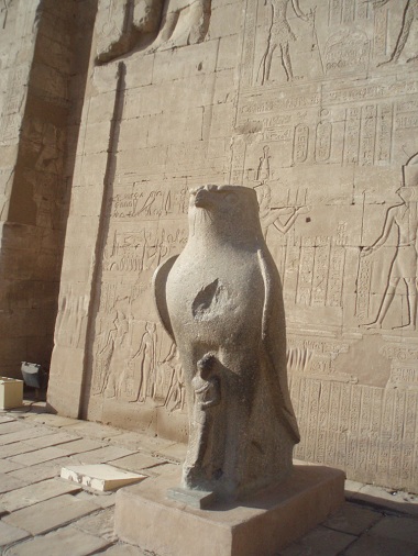 Horus en Edfú