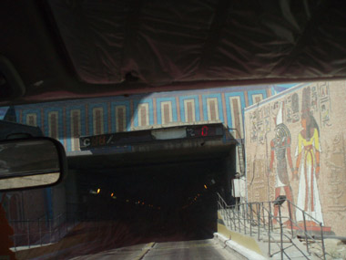 Túnel bajo el Canal de Suez