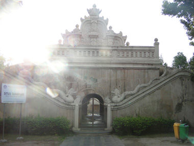 Water Castle's East gate