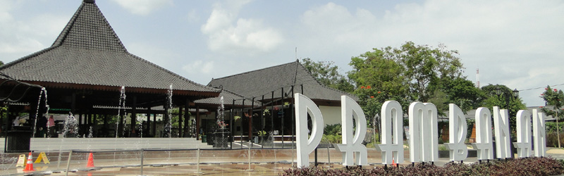 Entrance to Prambanan