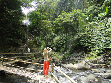 Stairs for Nungnung Waterfalls