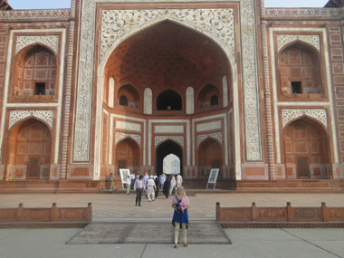 Gate to Taj Mahal
