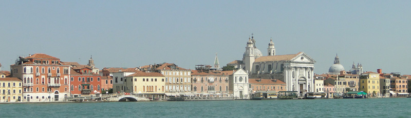 Vista de Venecia desde el vaporetto