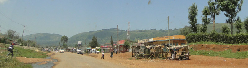 Aldea camino de Nakuru