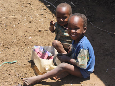 Niños en la aldea masái