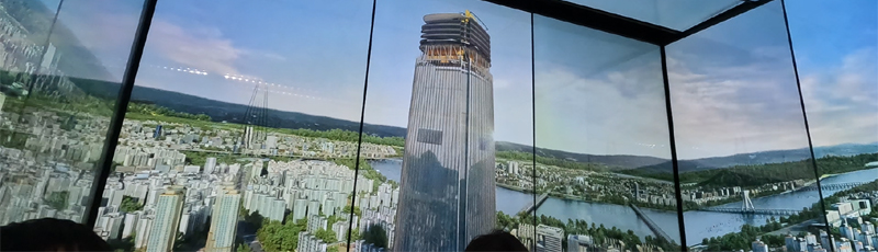 Animation in LOTTE Tower's elevator