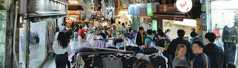 Cloth stalls in Busan