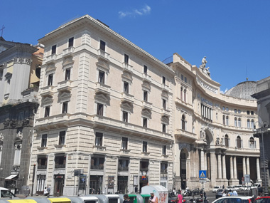 Galleria Umberto I building