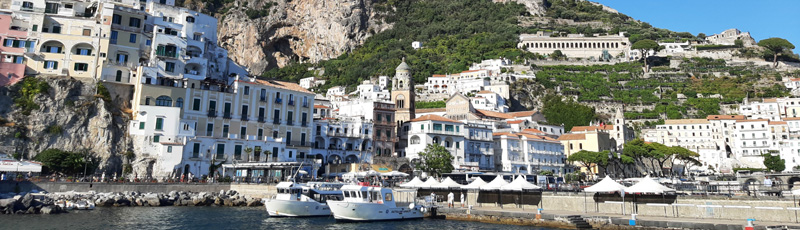 Vista de Amalfi desde el mar