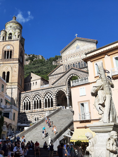 Piazza Duomo in Amalfi