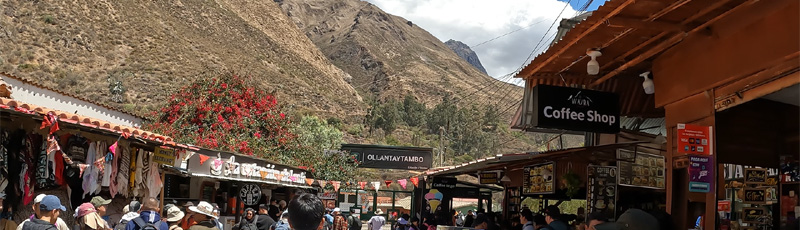 Ollantaytambo Train station