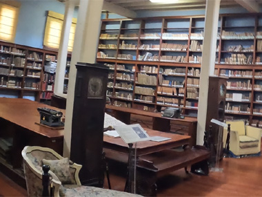 Biblioteca de la Catedral de Lima