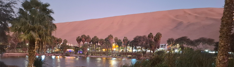 Huacachina por la noche