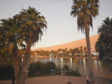 Huacachina de noche