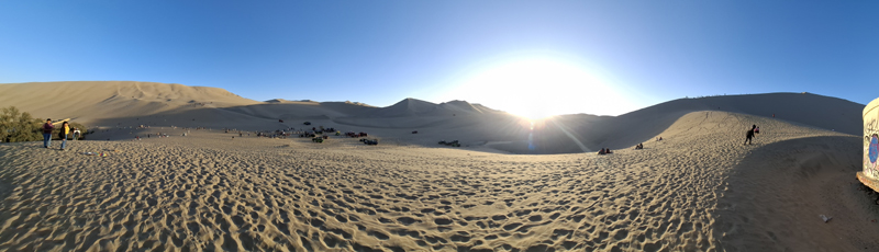 Puesta de sol en Huacachina
