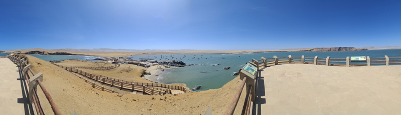 Mirador en el istmo en Paracas