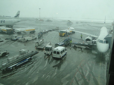 Snow in Helsinki's airport