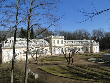 Edificio de la Orangerie en Peterhof