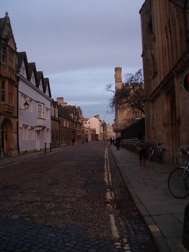 Anocheciendo en Oxford