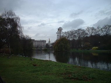 Buckingham Palace desde St. James Park