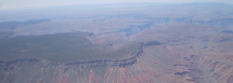 Vistas del Gran Cañón del Colorado desde el aire