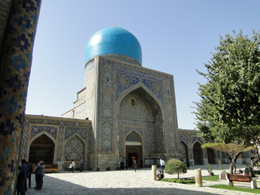 Madrasa Tillya Kari in Registan